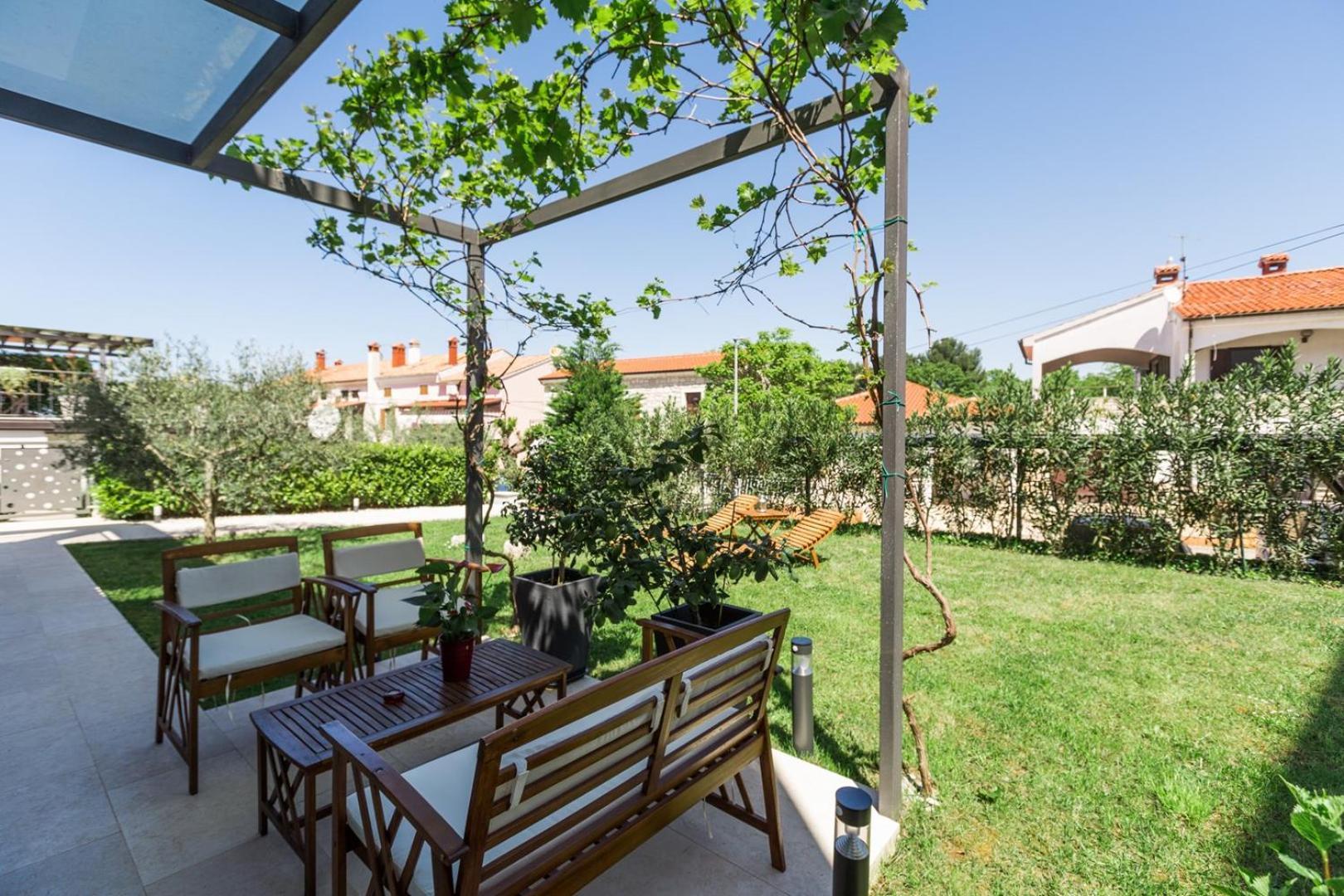 Apartament Riva Garden Exclusive Funtana Zewnętrze zdjęcie